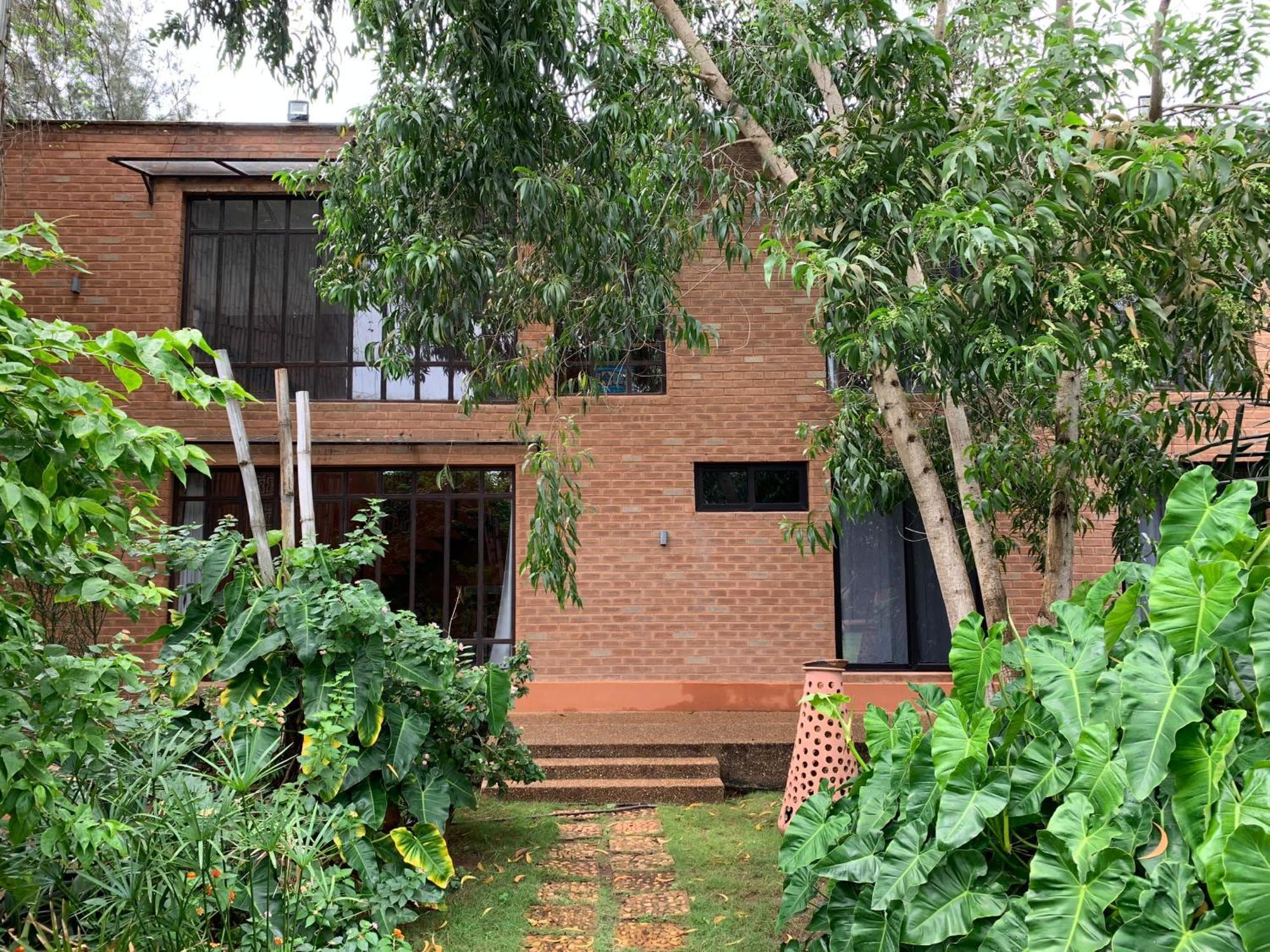 Le Patio Hotel Lome Exterior photo