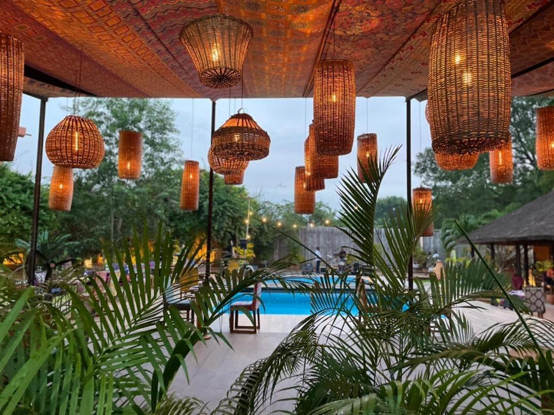 Le Patio Hotel Lome Exterior photo